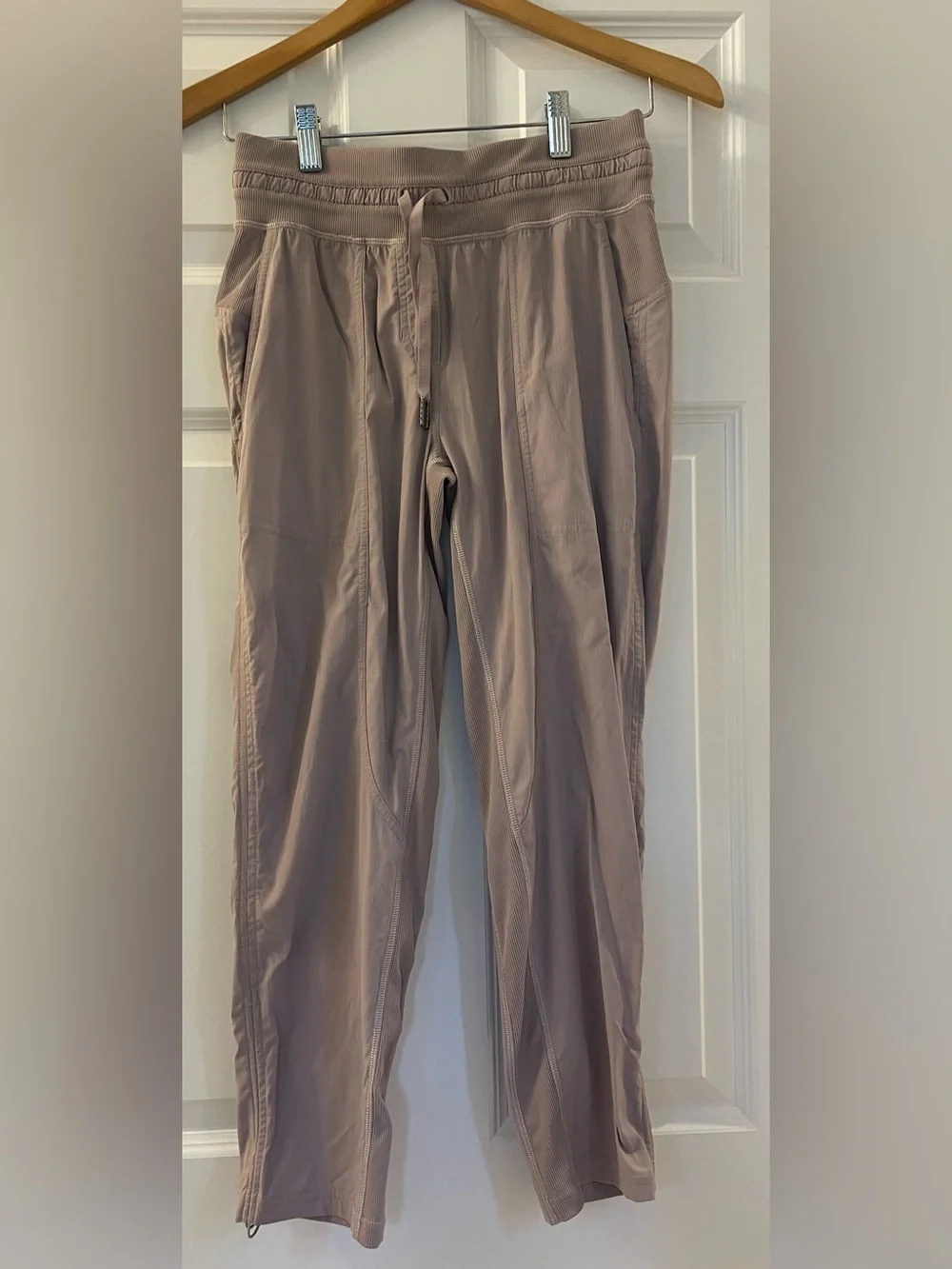 Lululemon pants - size 4
